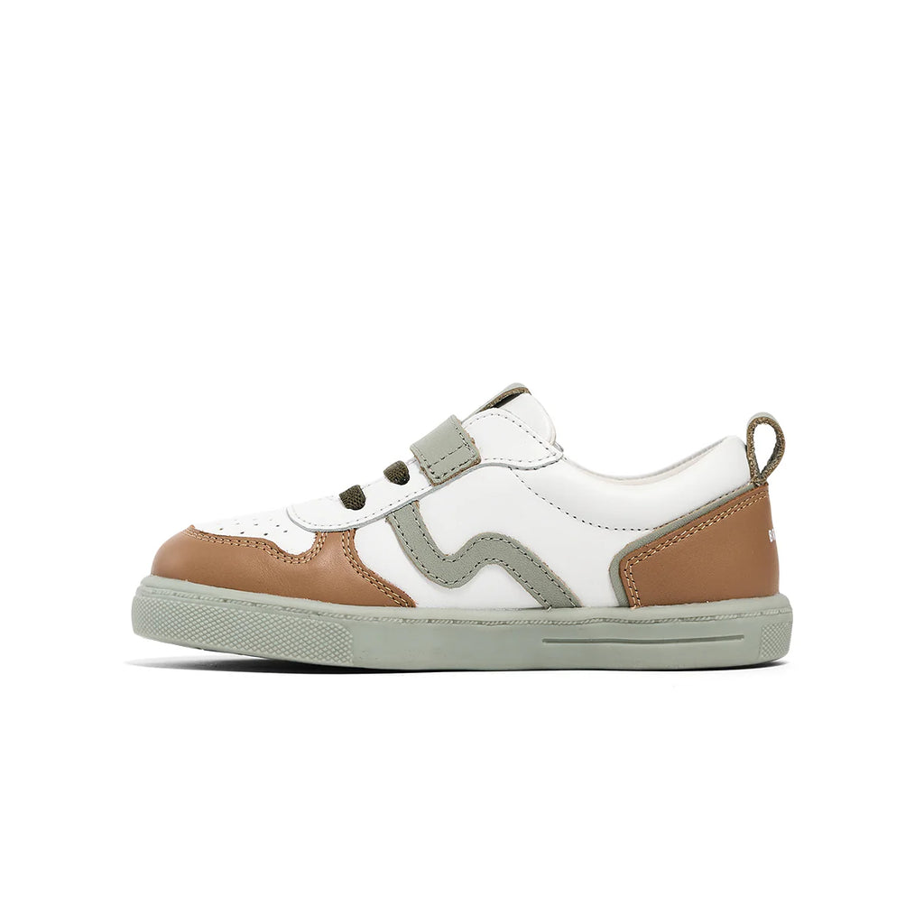 Pretty Brave XO trainer sage/tan